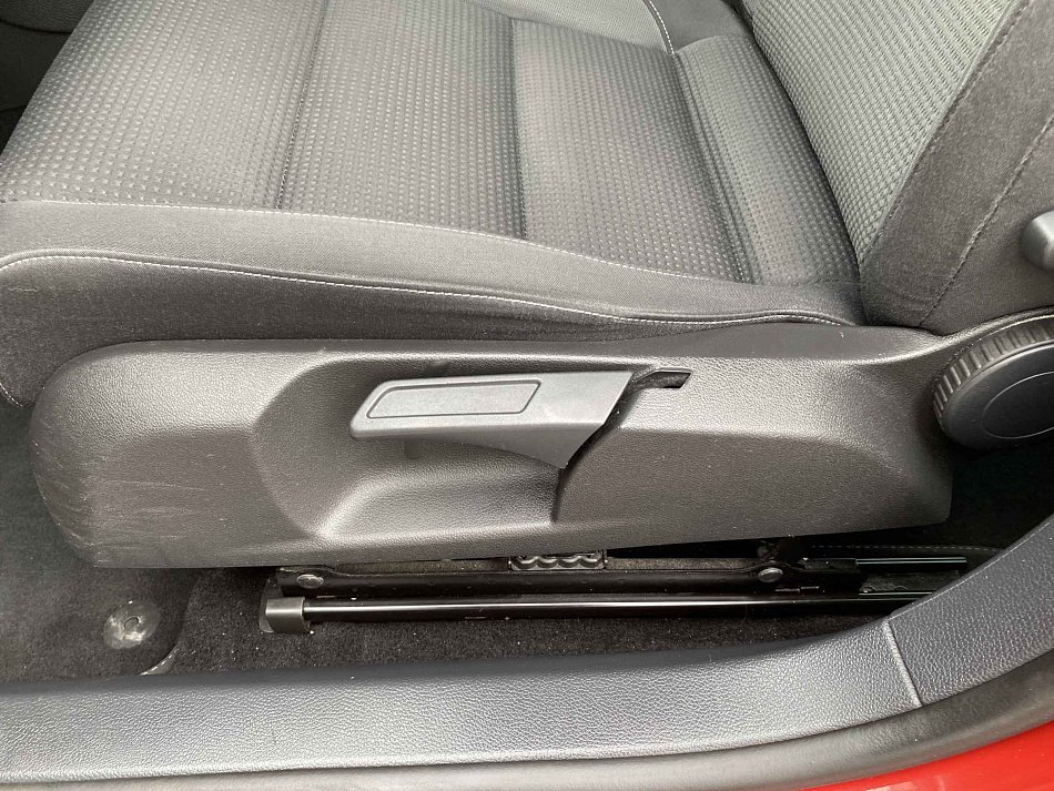 Volkswagen Golf 1.6 TDi Team