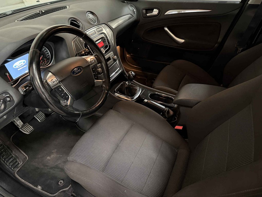 Ford Mondeo 2.2TDCi 