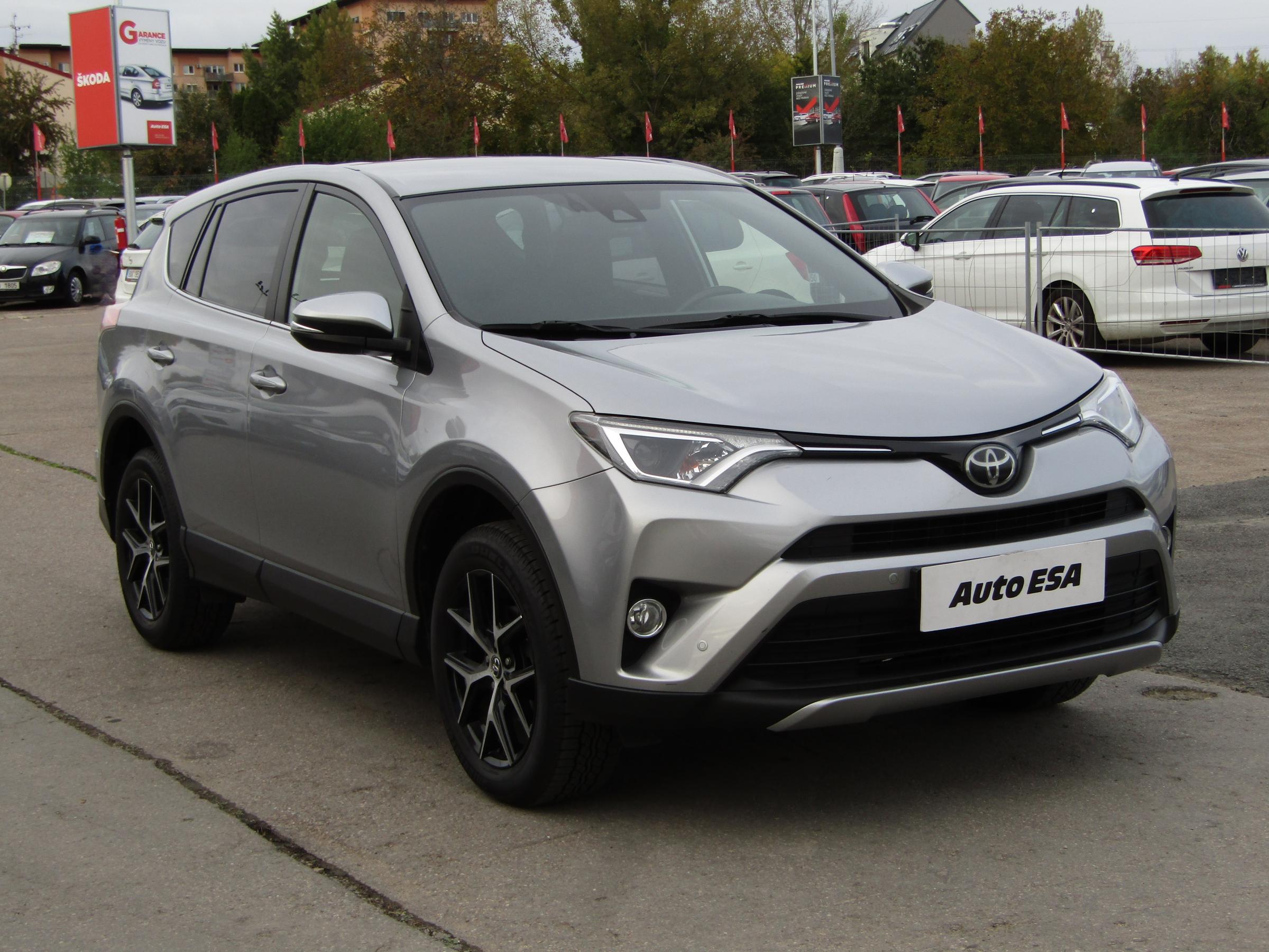 Toyota RAV4, 2017