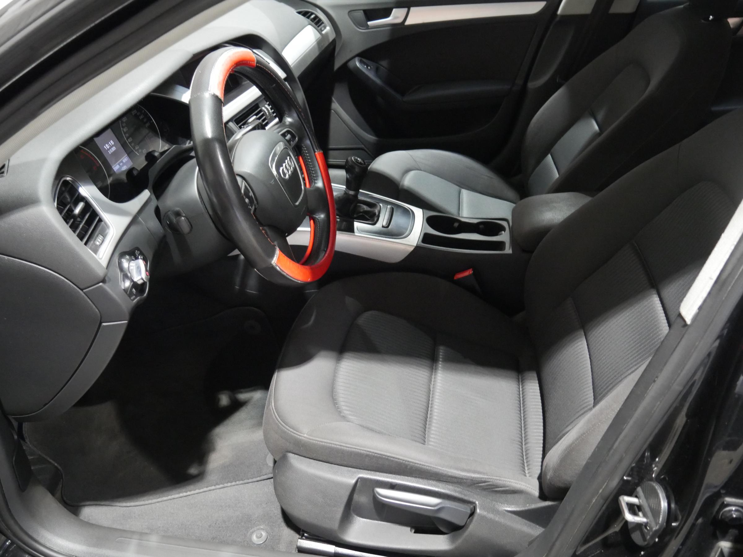 Audi A4, 2011 - pohled č. 9