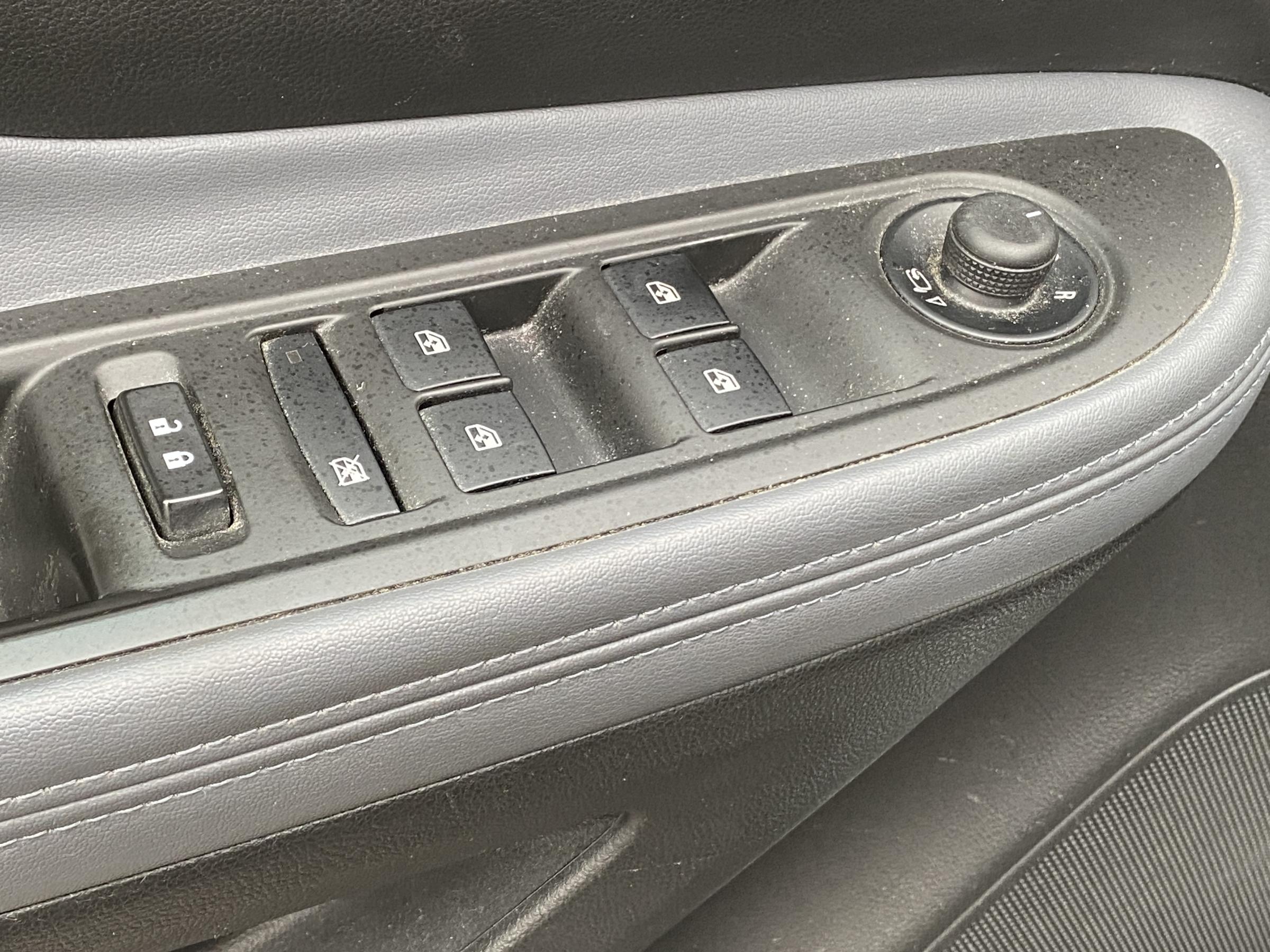 Opel Mokka, 2014 - pohled č. 11