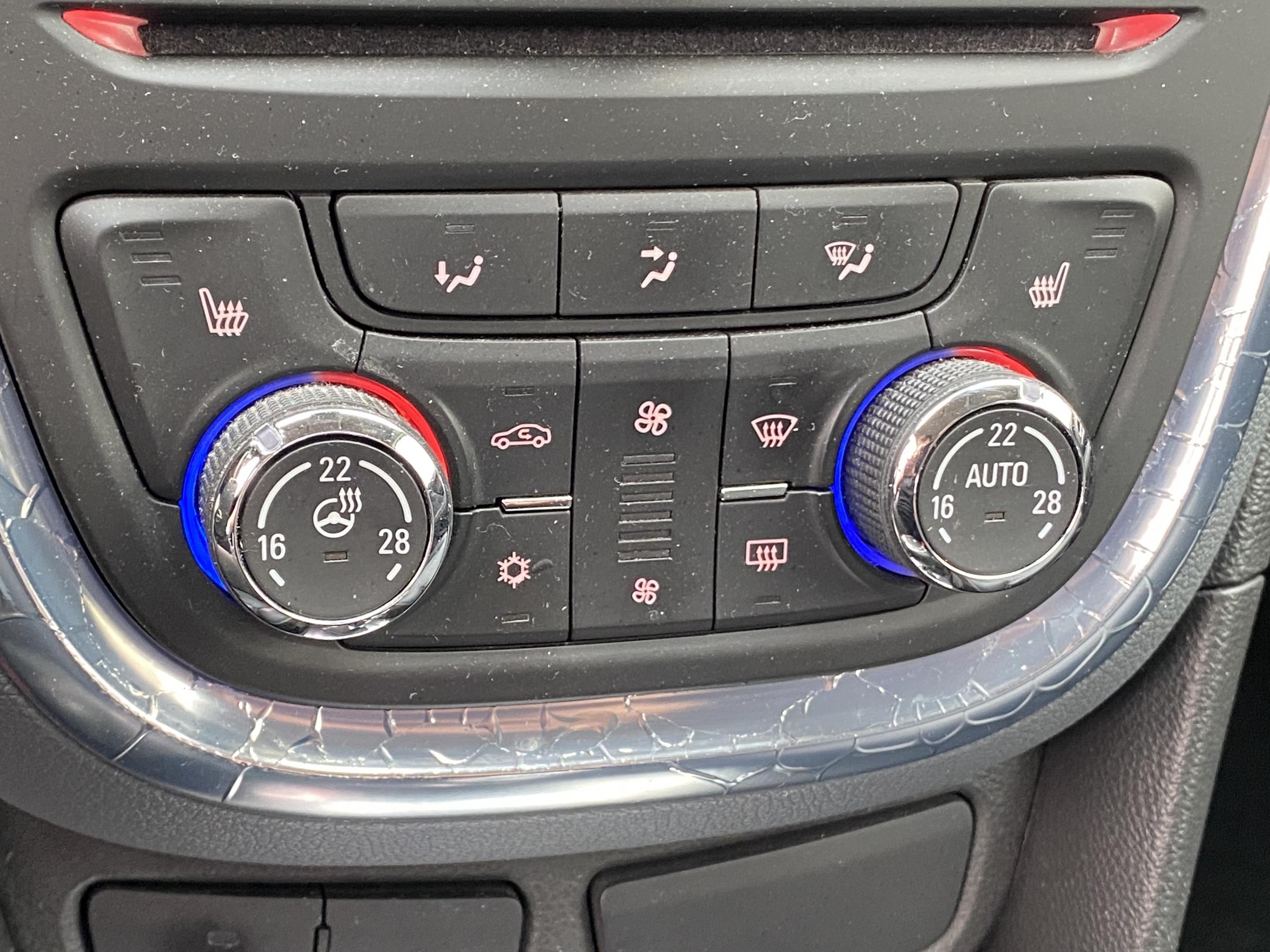 Opel Mokka, 2014 - pohled č. 15