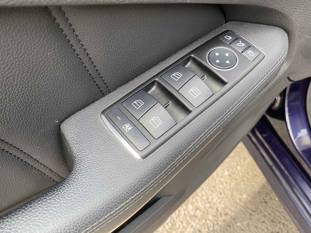 Mercedes-Benz Třída E 2.2 CDi Elegance E250