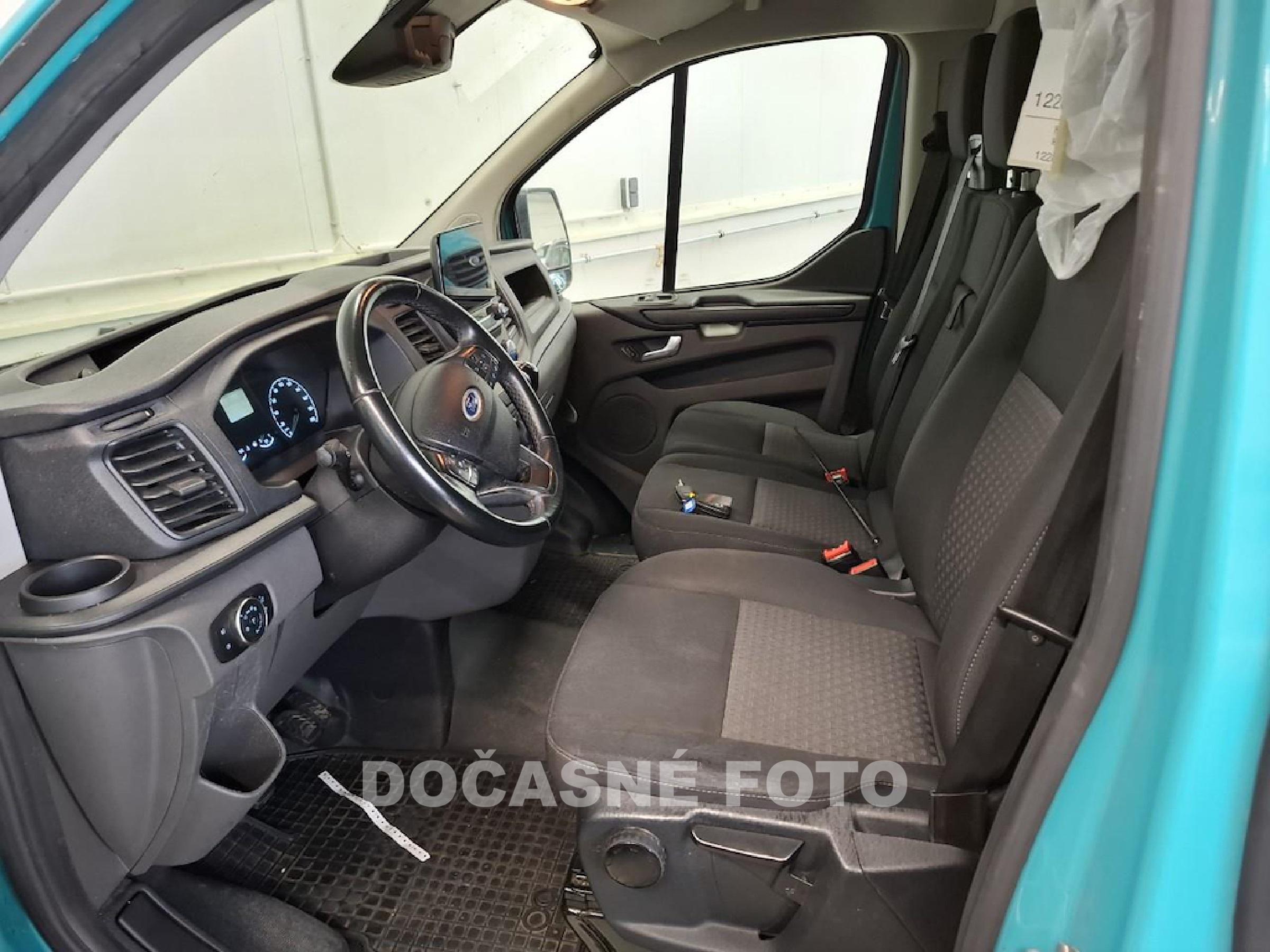 Ford Transit Custom, 2019 - pohled č. 4