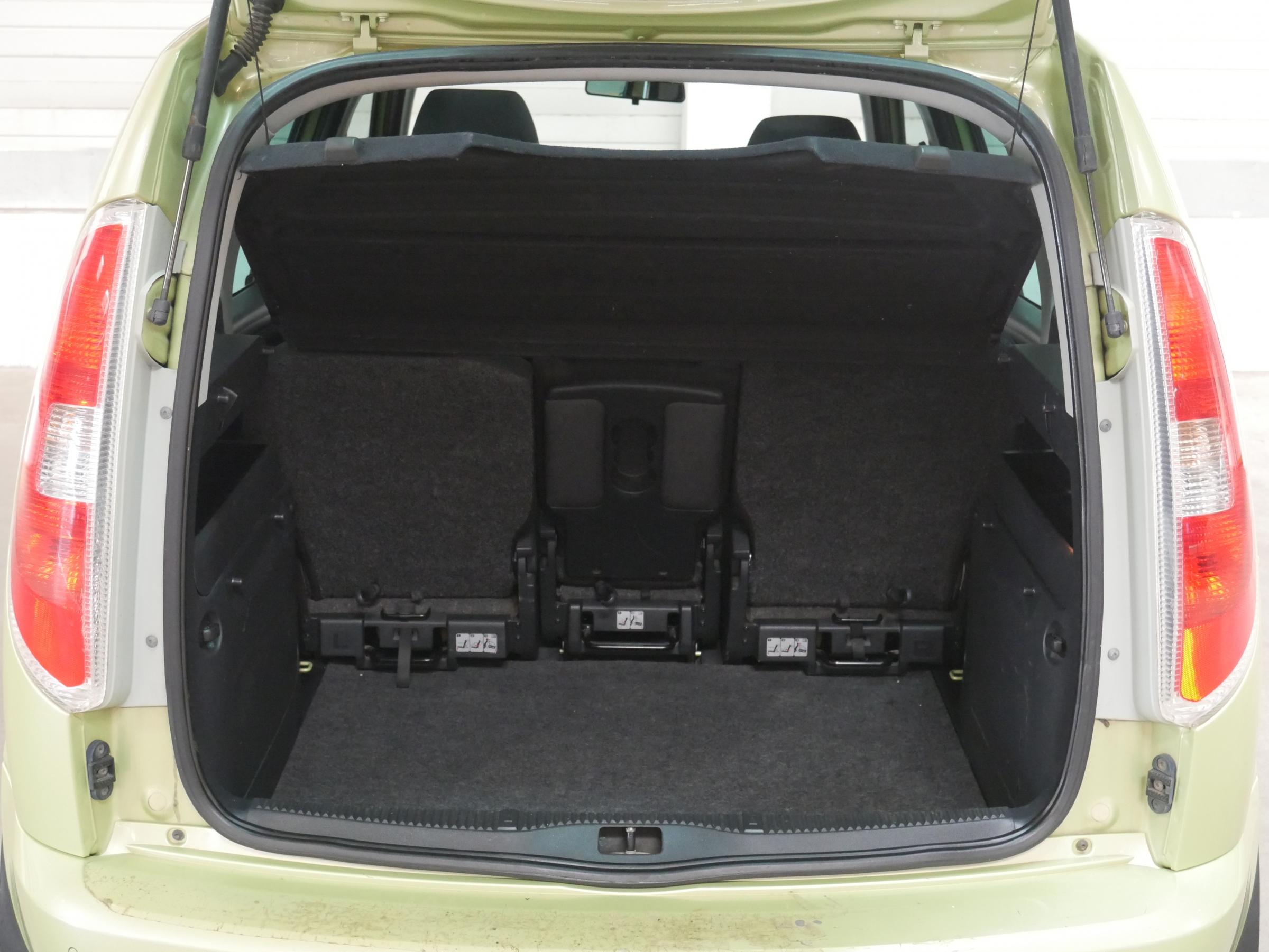 Škoda Roomster, 2011 - pohled č. 7