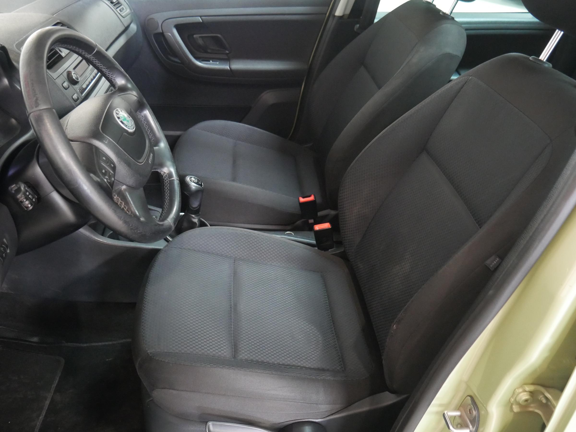 Škoda Roomster, 2011 - pohled č. 9