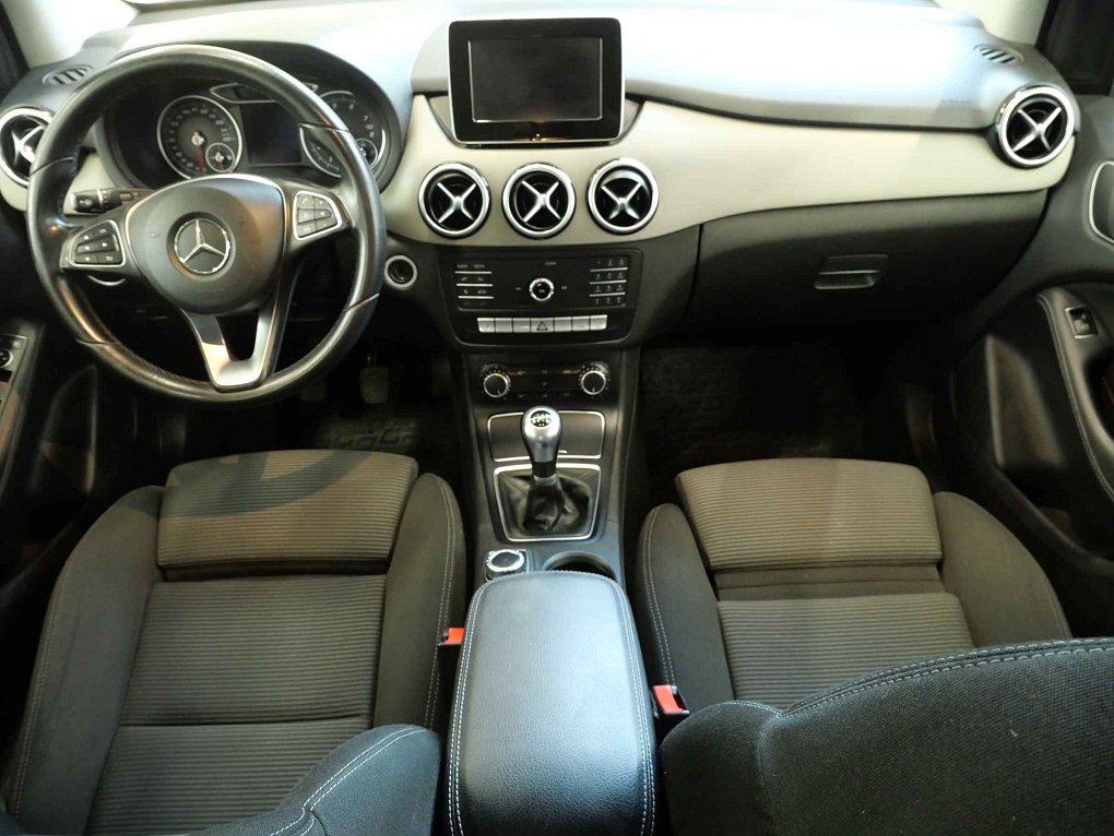 Mercedes-Benz Třída B 1.5i 