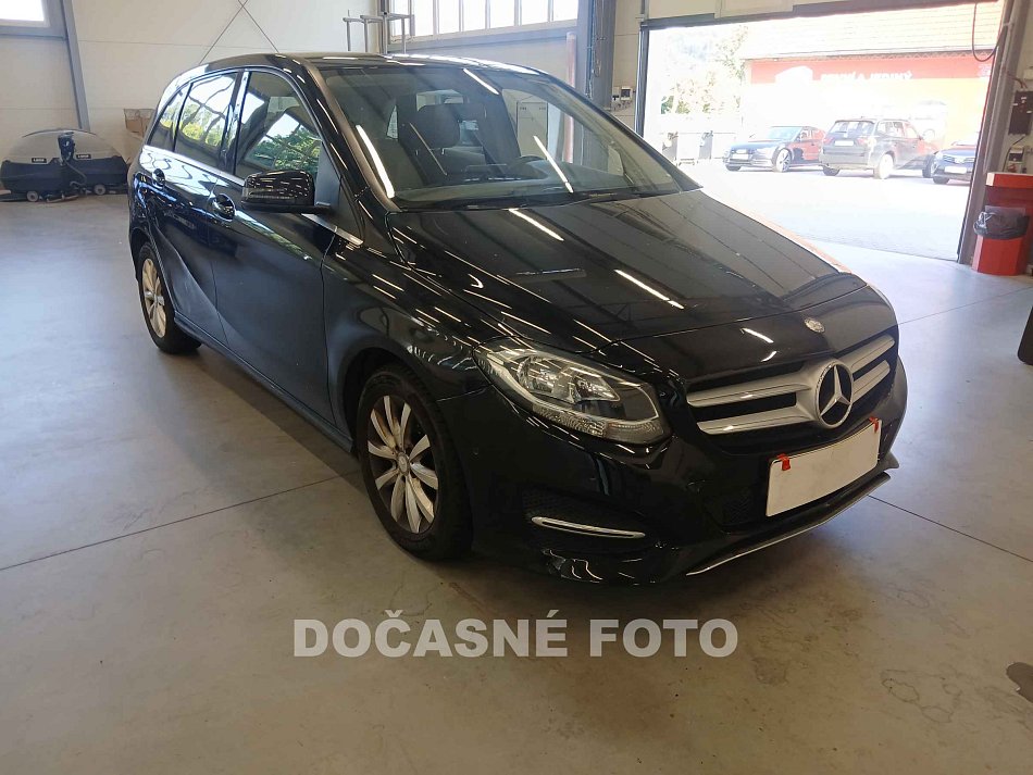 Mercedes-Benz Třída B 1.5i 