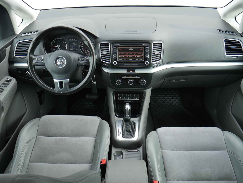 Volkswagen Sharan 2.0TDi 