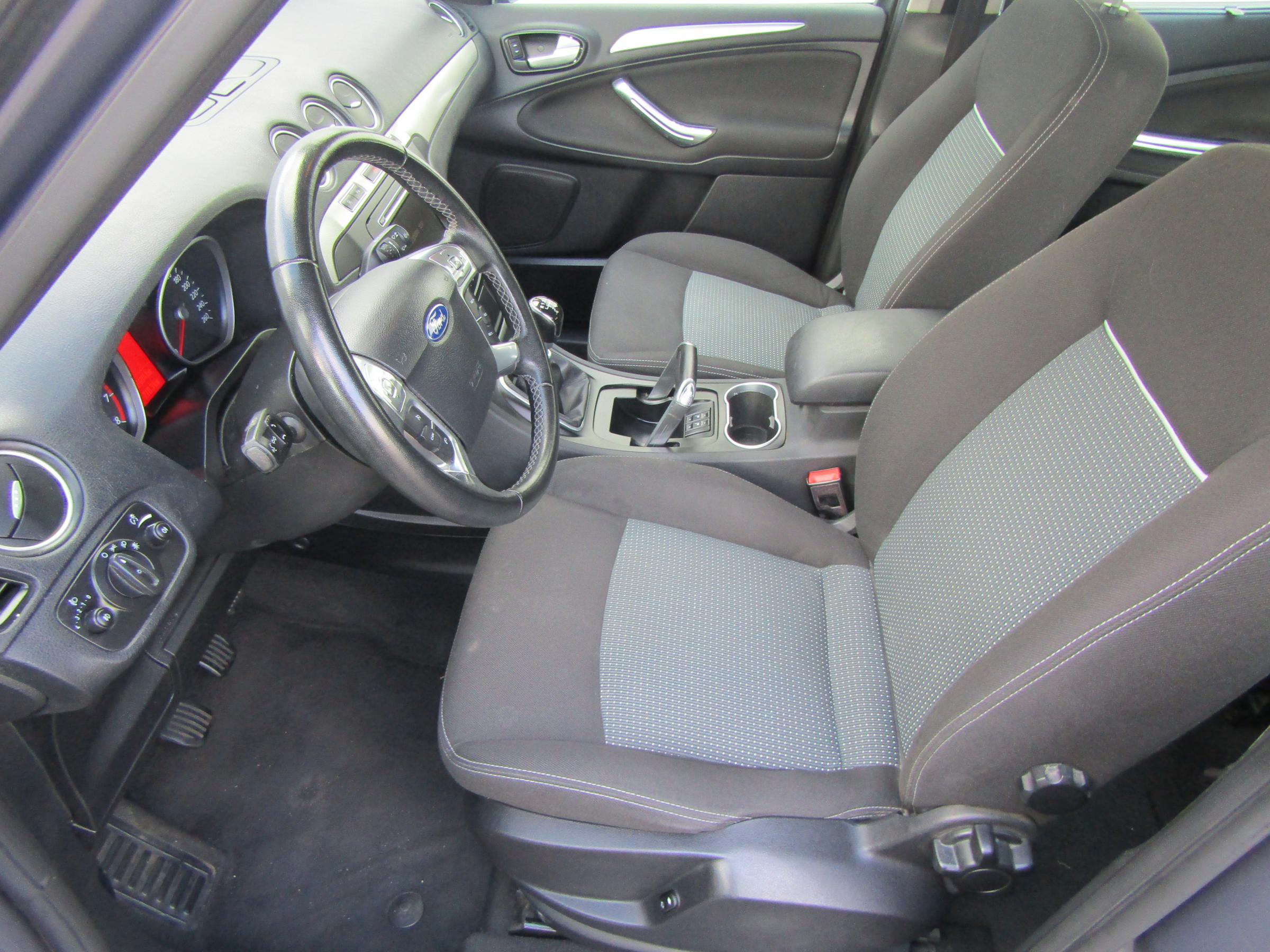 Ford Galaxy, 2014 - pohled č. 13