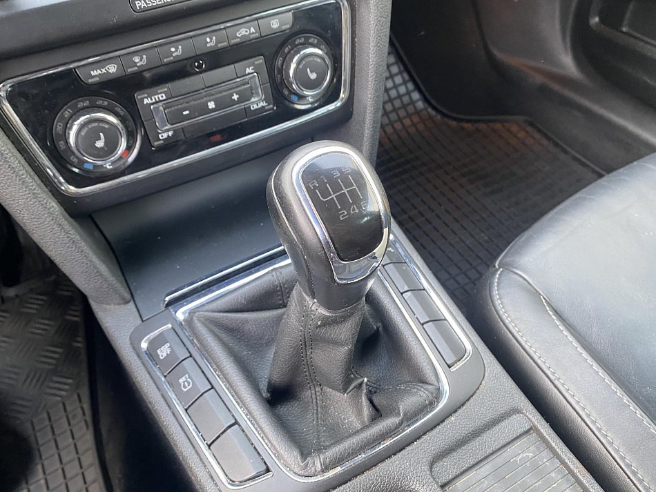 Škoda Superb 2.0TDi 
