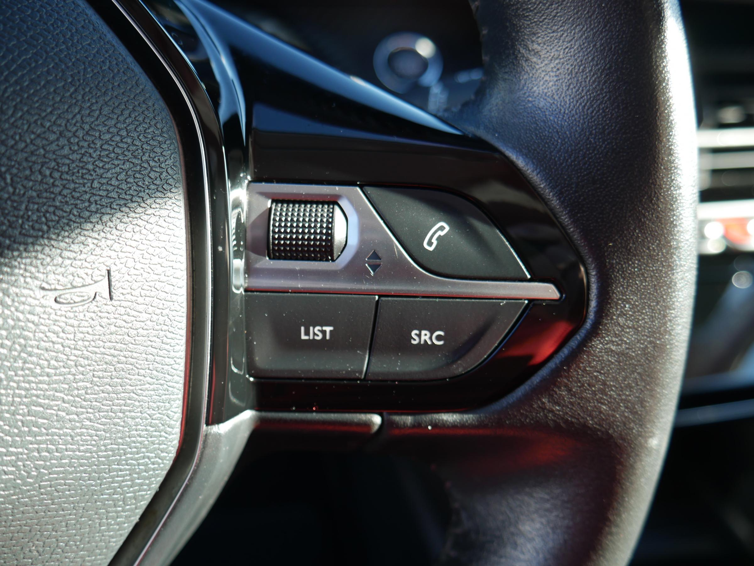 Peugeot 208, 2022 - pohled č. 20