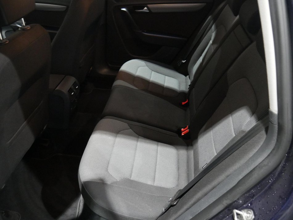 Volkswagen Passat 1.4TSi 