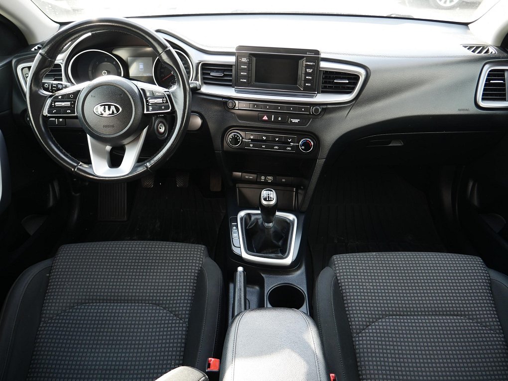 Kia Ceed 1.6 CRDi 