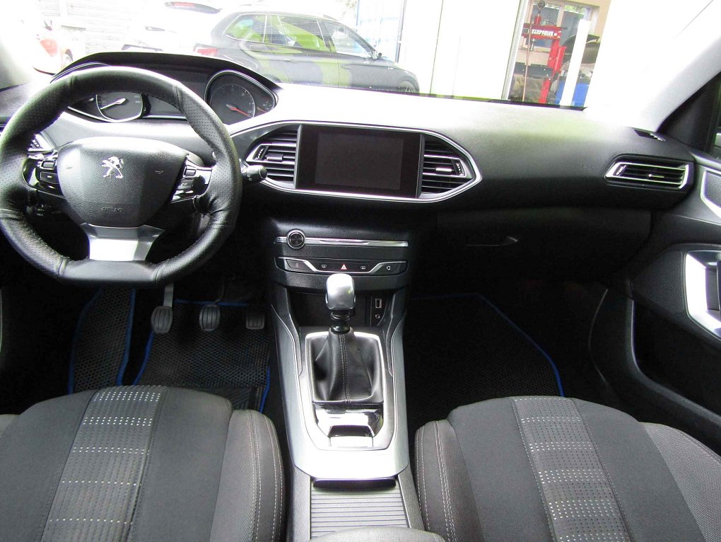 Peugeot 308 2.0 HDi 