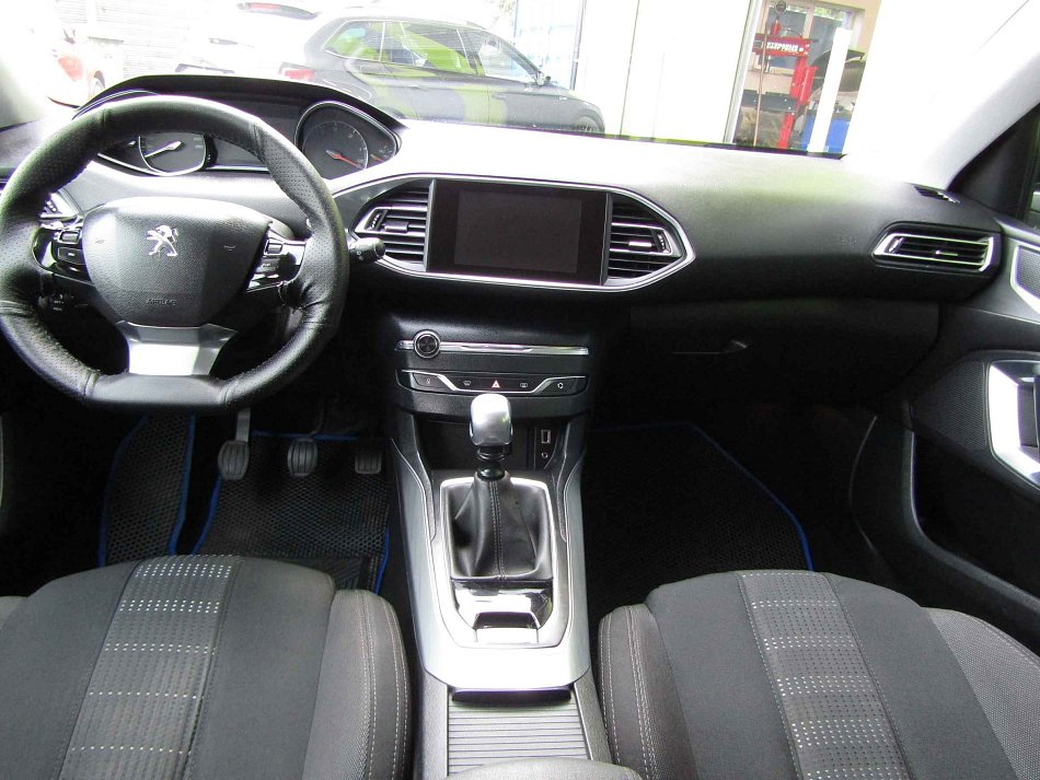 Peugeot 308 2.0 HDi 