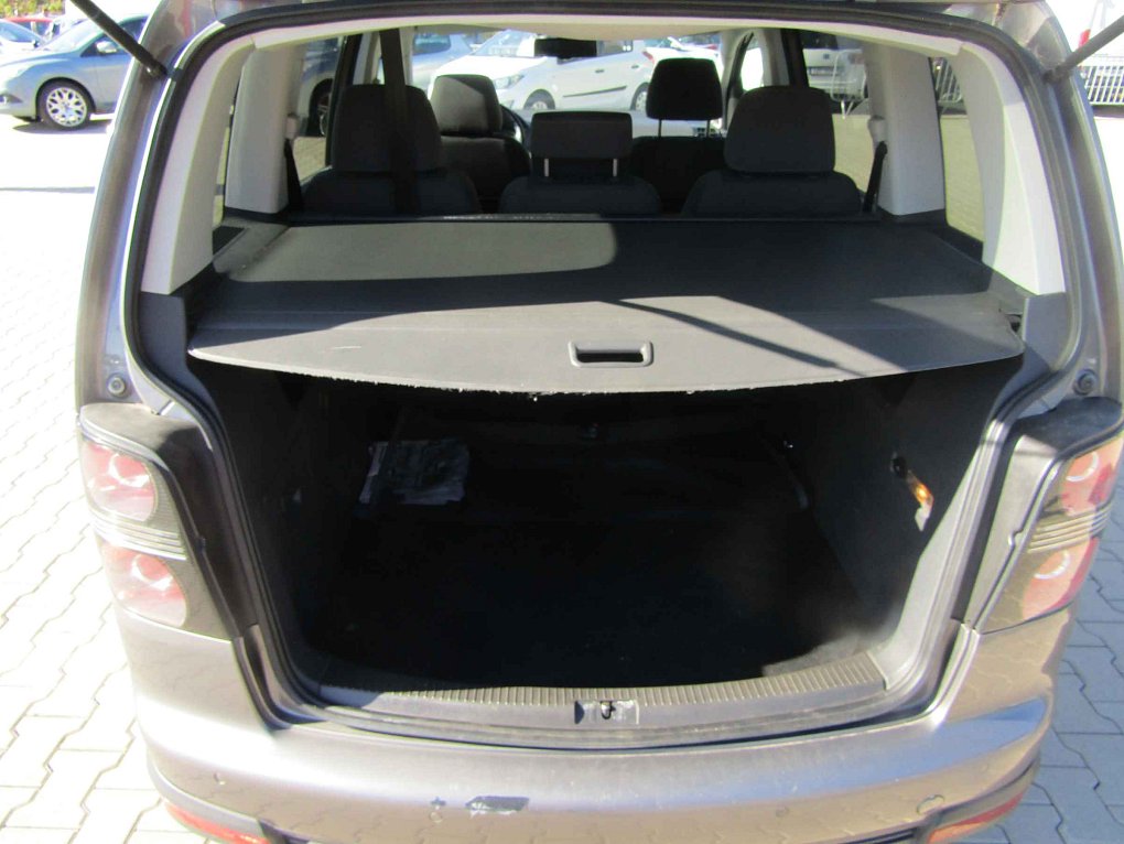 Volkswagen Touran 1.4 TSi CROSS