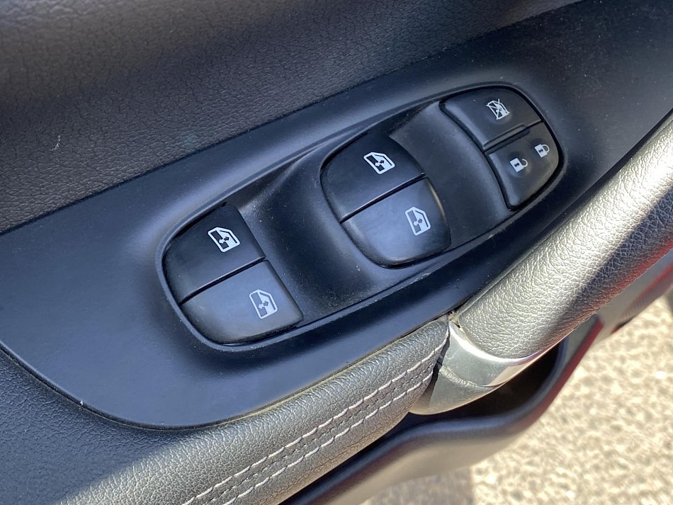 Nissan Qashqai 1.2 DIG-T N-Connecta