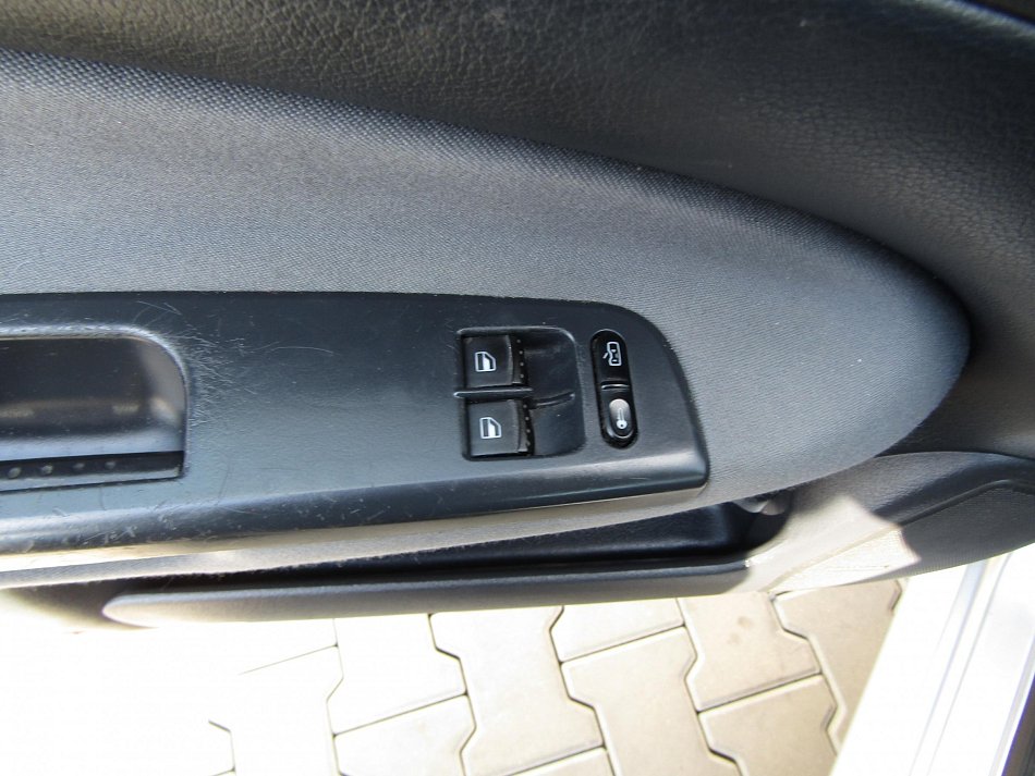 Škoda Octavia II 1.6i 