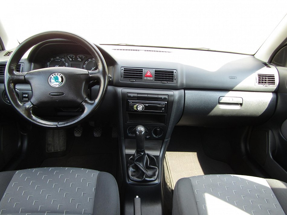 Škoda Octavia II 1.6i 