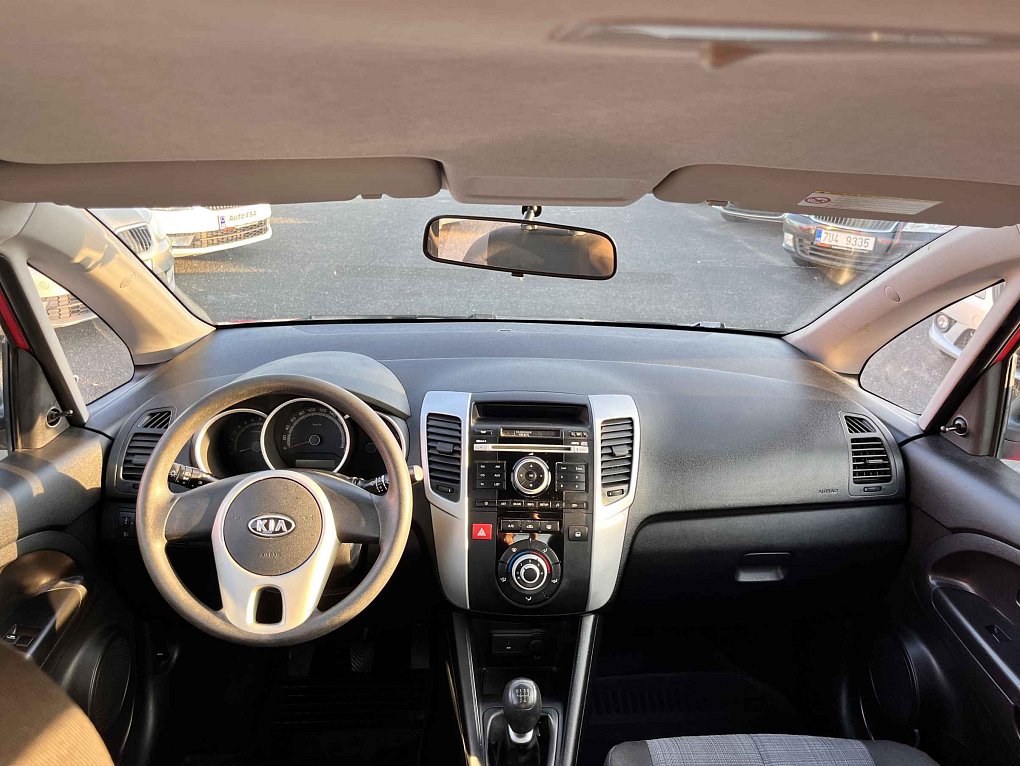 Kia Venga 1.4i 