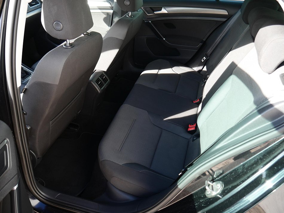 Volkswagen Golf 1.4 TSi 