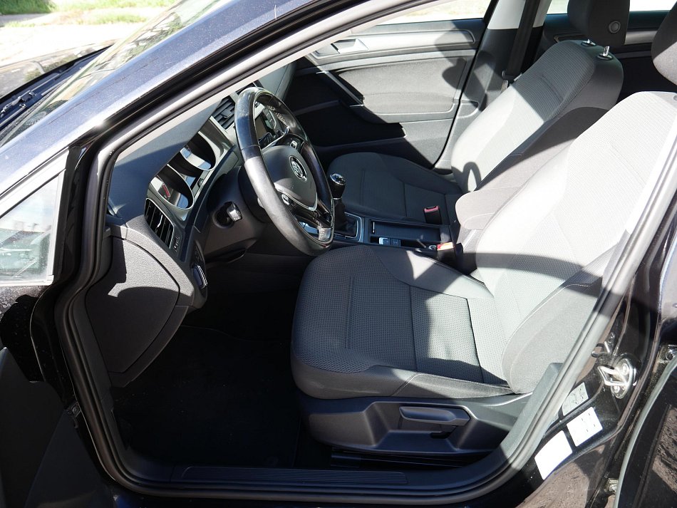 Volkswagen Golf 1.4 TSi 