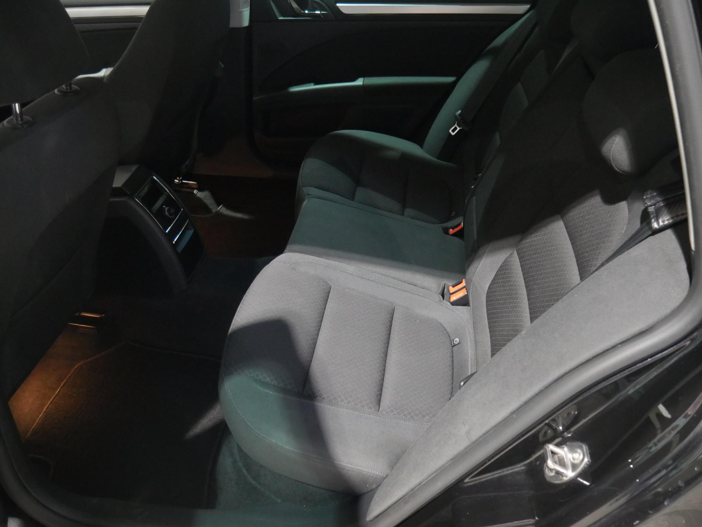 Škoda Superb II, 2015 - pohled č. 10