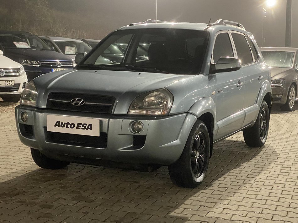 Hyundai Tucson 2.0 i  4WD