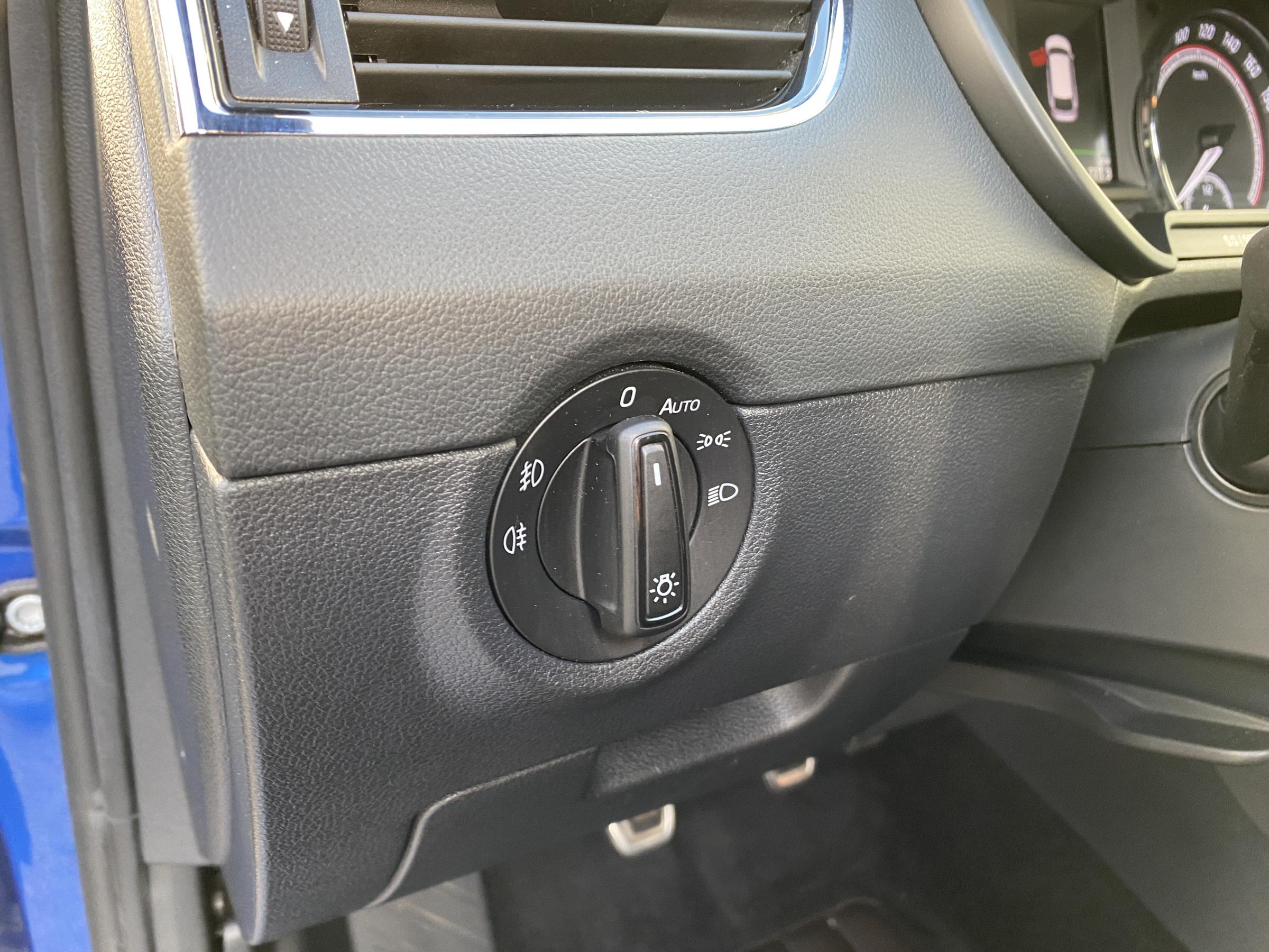 Škoda Octavia III, 2018 - pohled č. 16