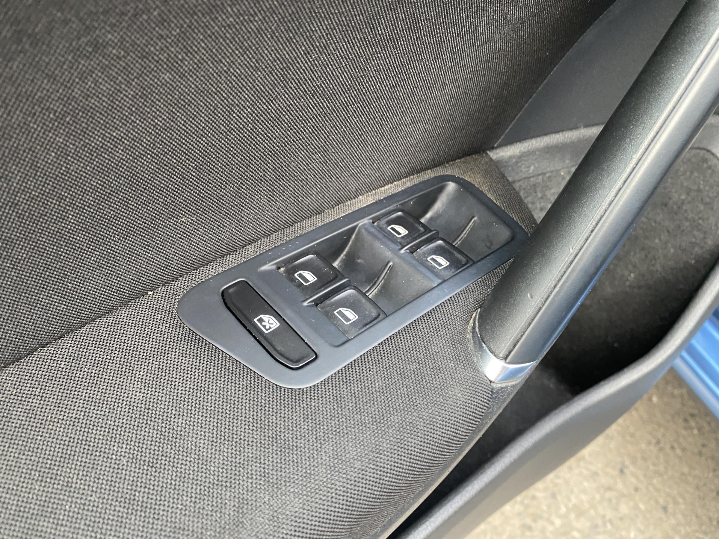 Volkswagen Golf, 2013 - pohled č. 13