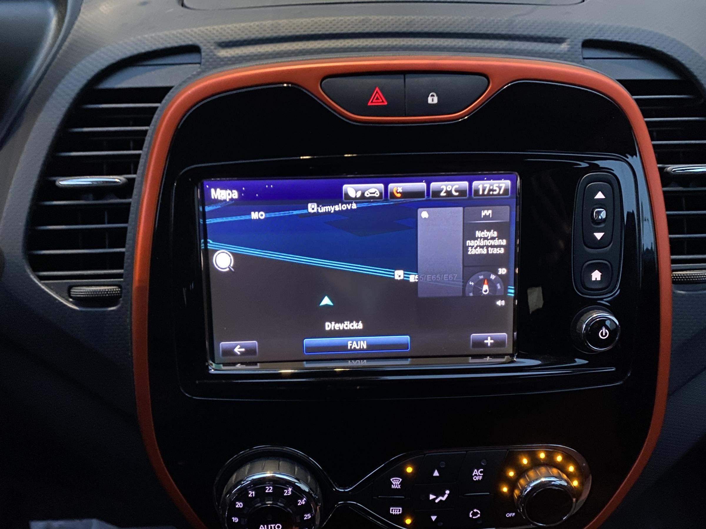 Renault Captur, 2013 - pohled č. 16