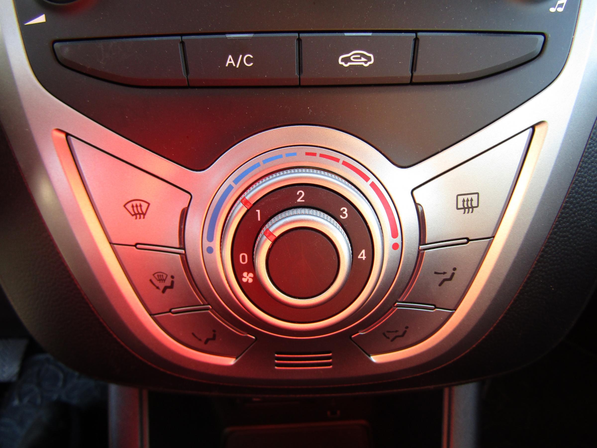 Hyundai ix20, 2018 - pohled č. 13