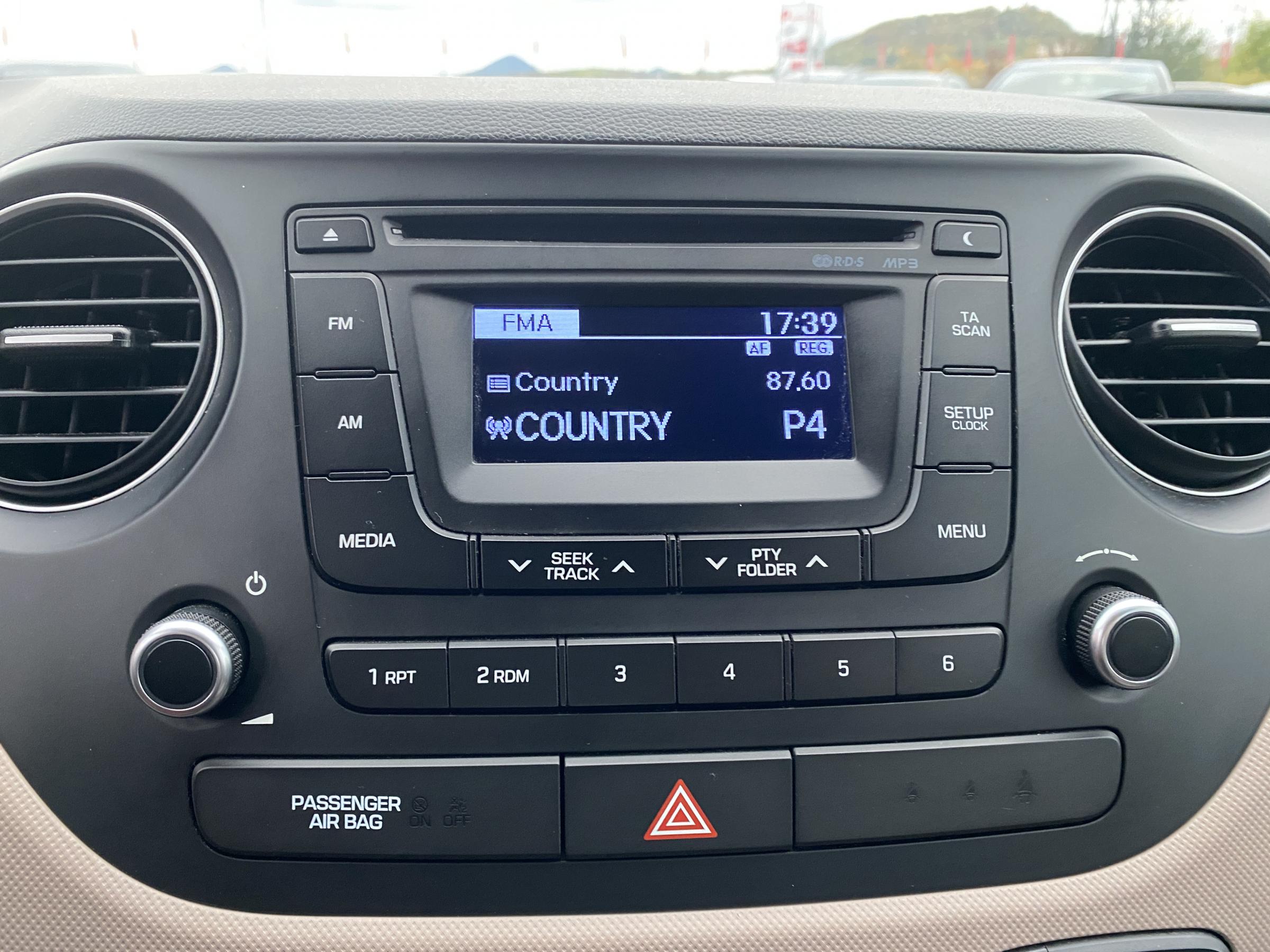 Hyundai i10, 2016 - pohled č. 14