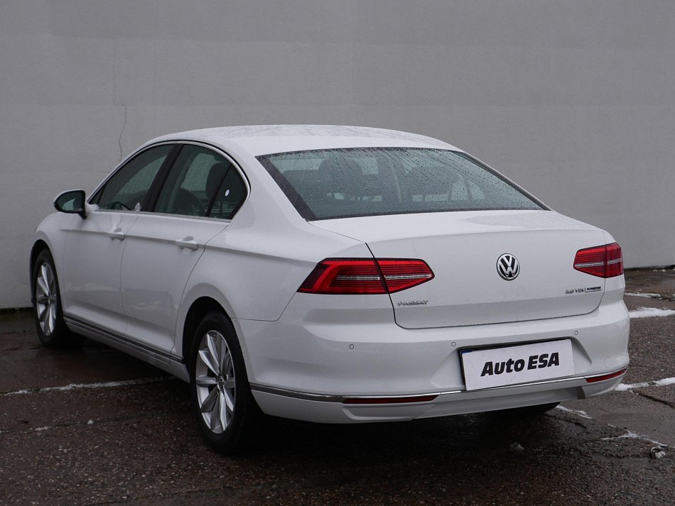 Volkswagen Passat 2.0 TDi Highline