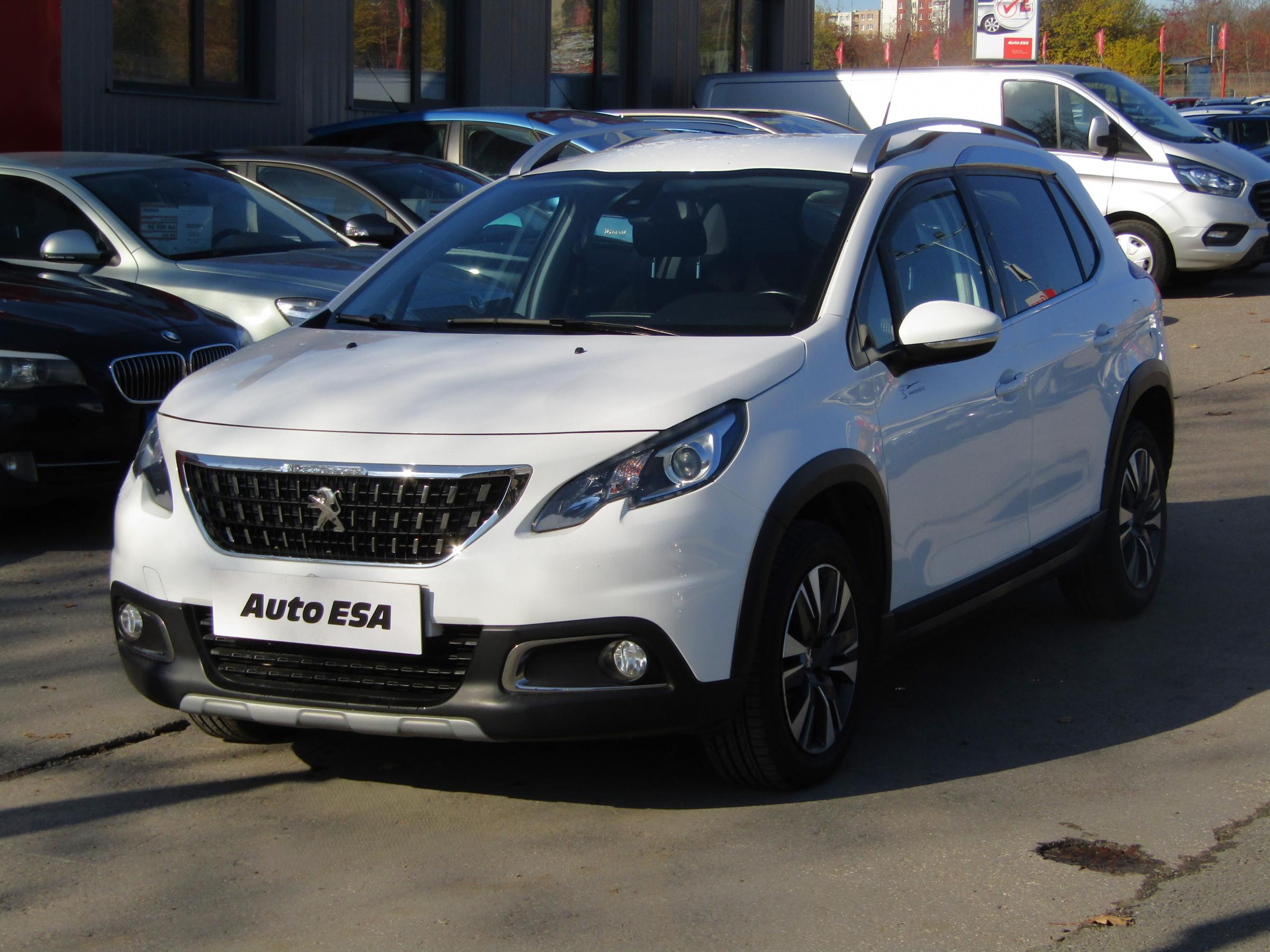 Peugeot 2008, 2017 - pohled č. 3
