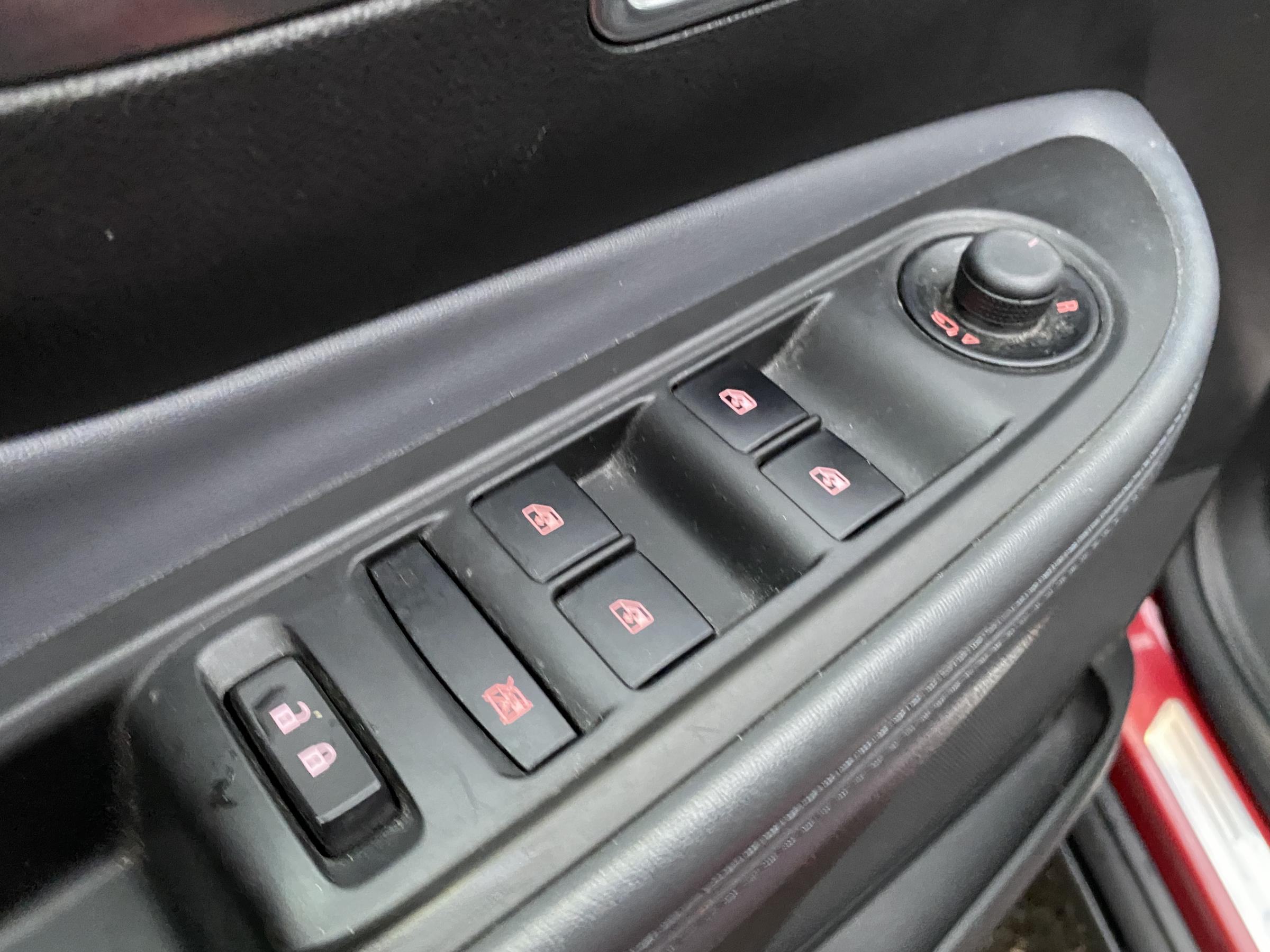 Opel Mokka, 2014 - pohled č. 13