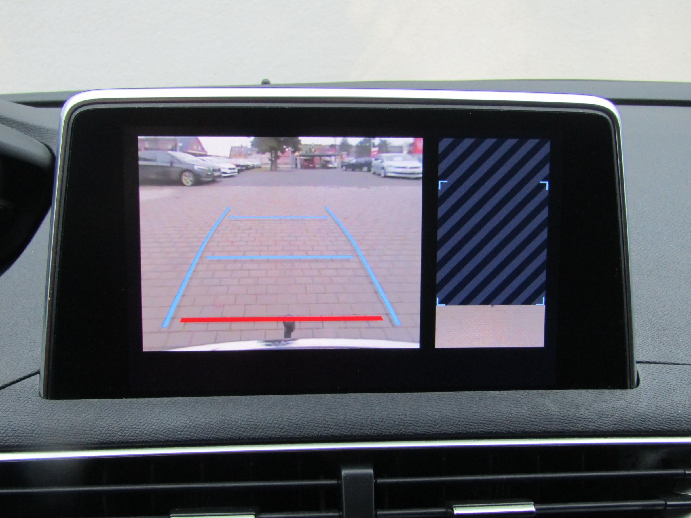 Peugeot 3008, 2018 - pohled č. 15