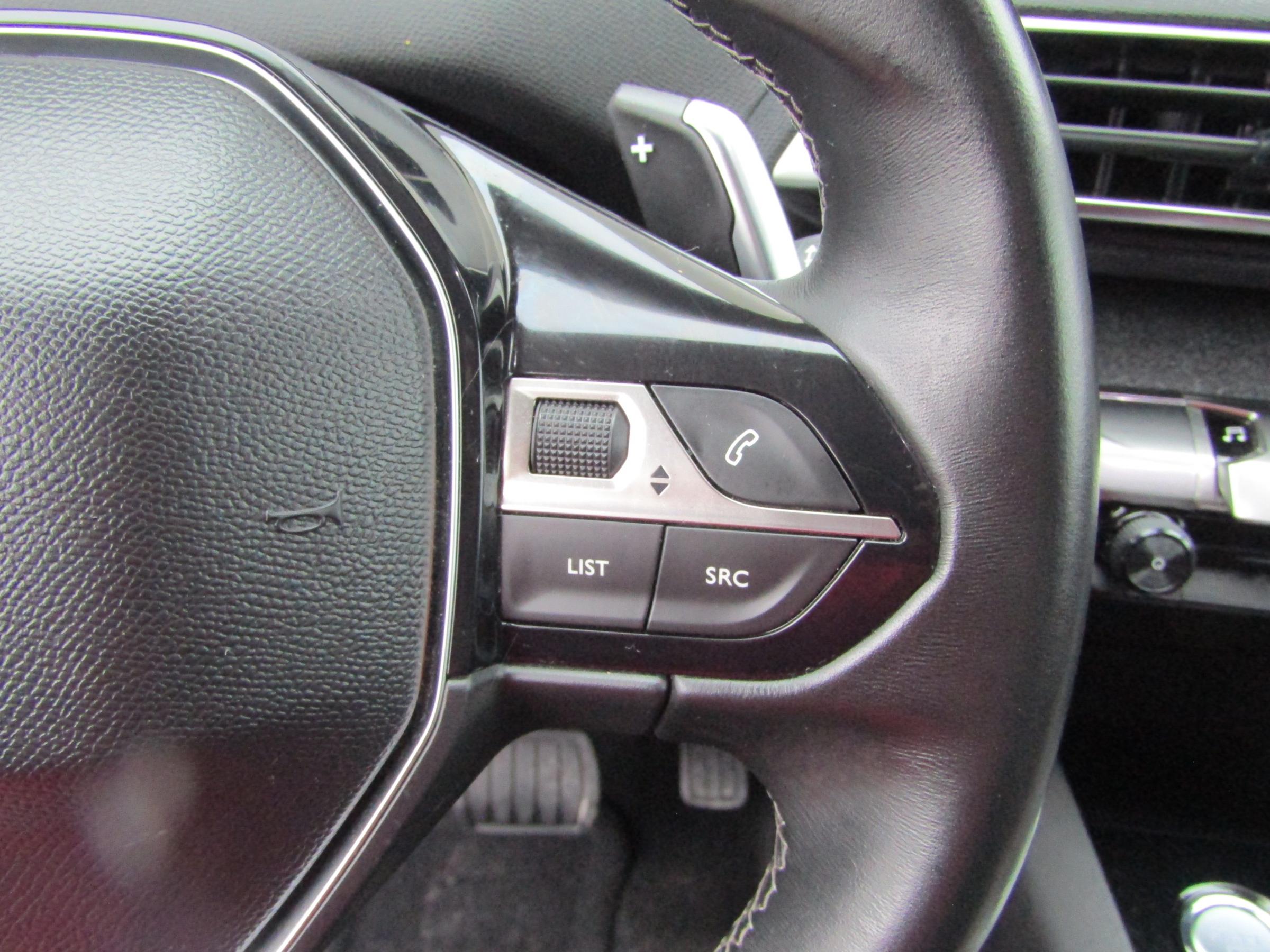 Peugeot 3008, 2018 - pohled č. 19