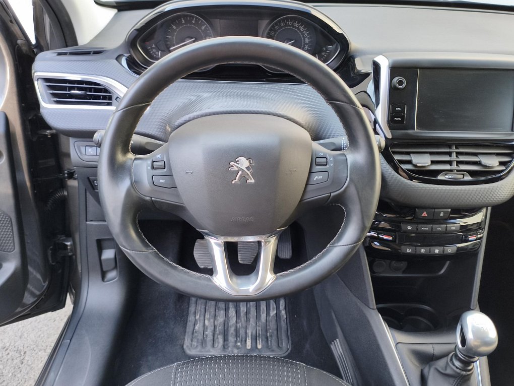 Peugeot 208 1.2PT  TechEDITION