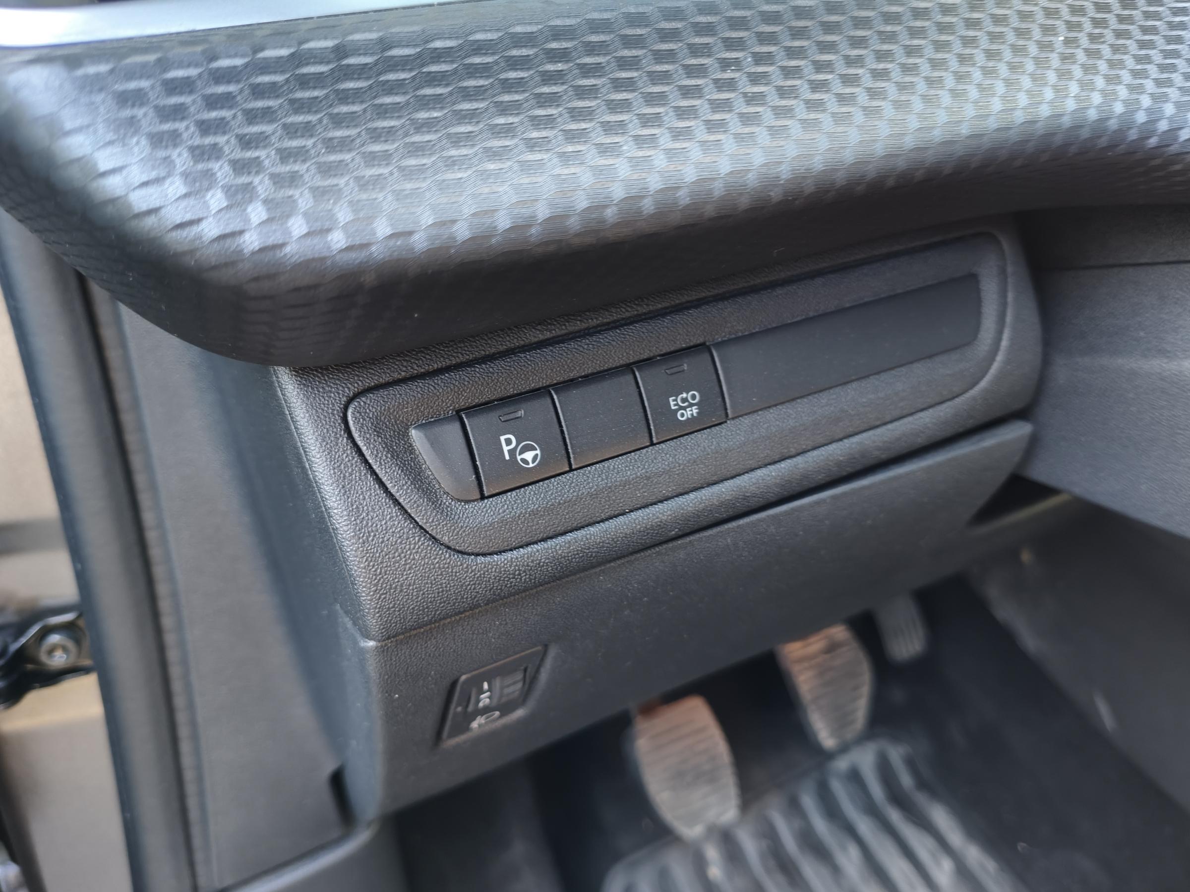 Peugeot 208, 2019 - pohled č. 18