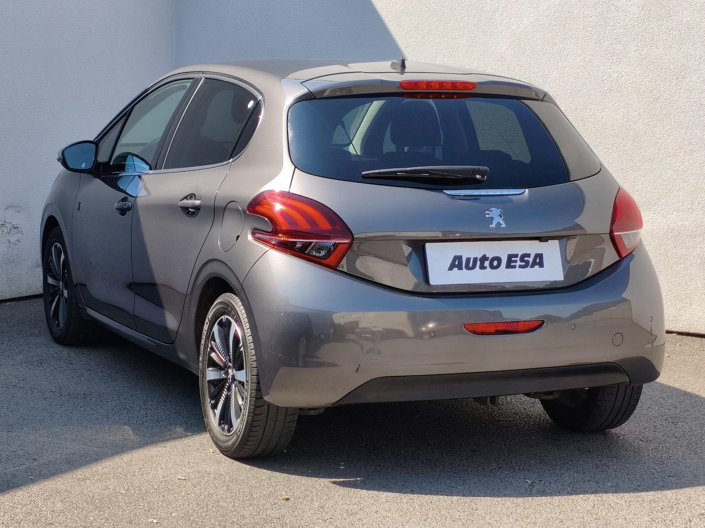 Peugeot 208, 2019 - pohled č. 6