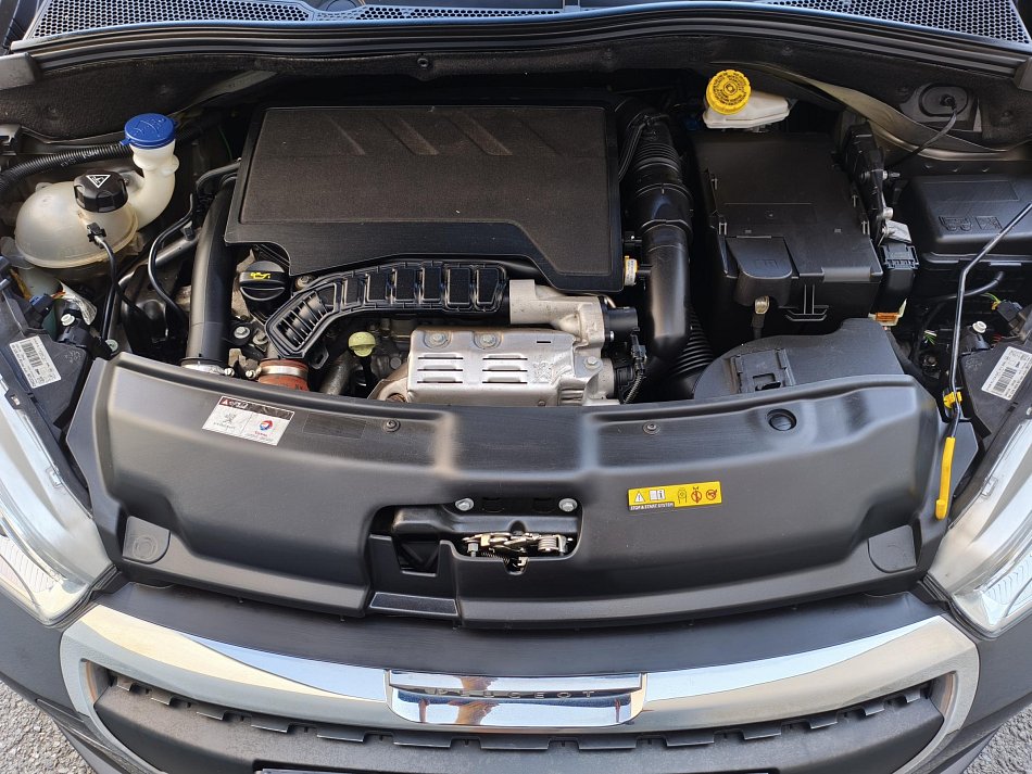 Peugeot 208 1.2PT  TechEDITION