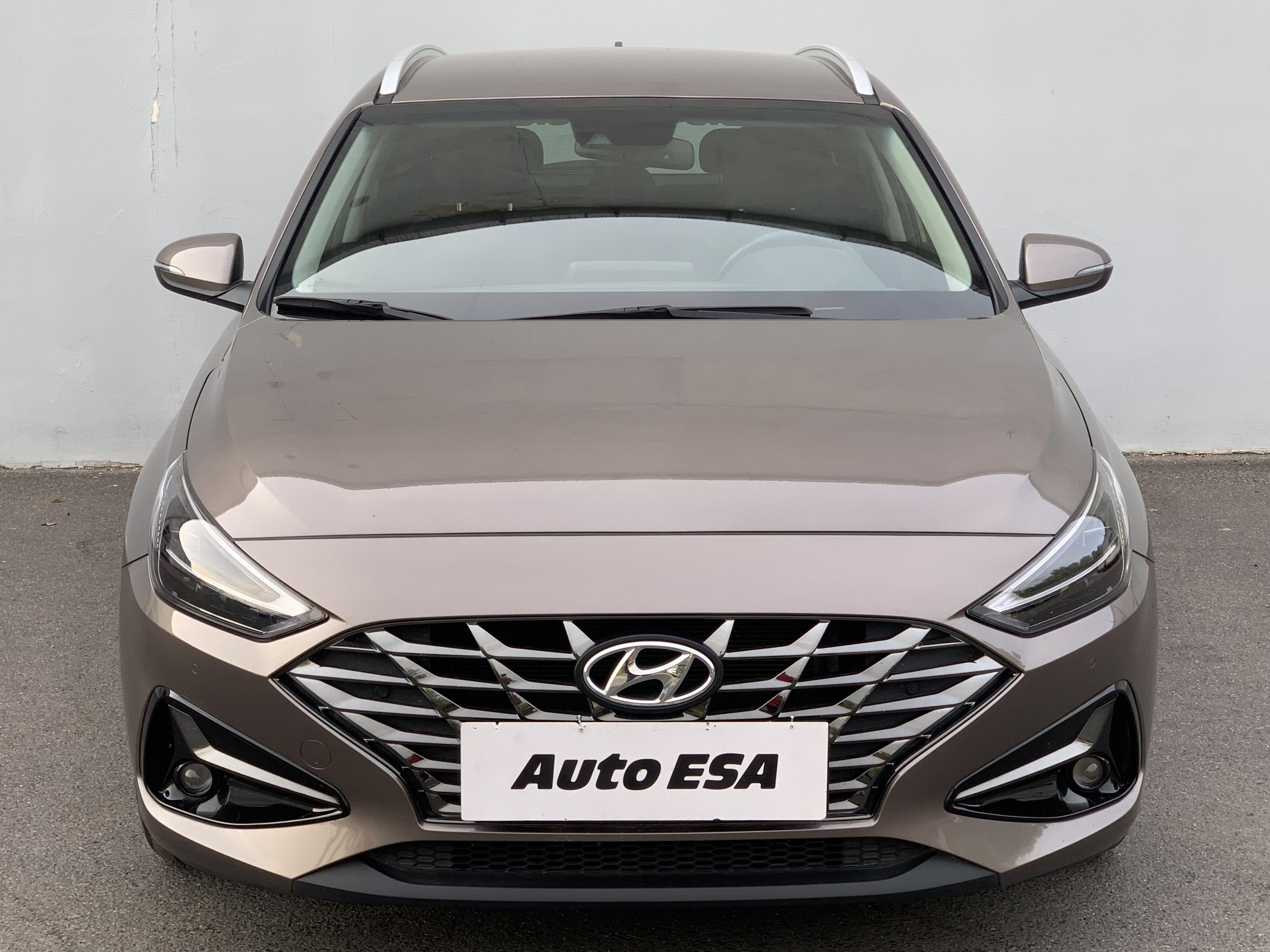 Hyundai i30, 2022 - pohled č. 2