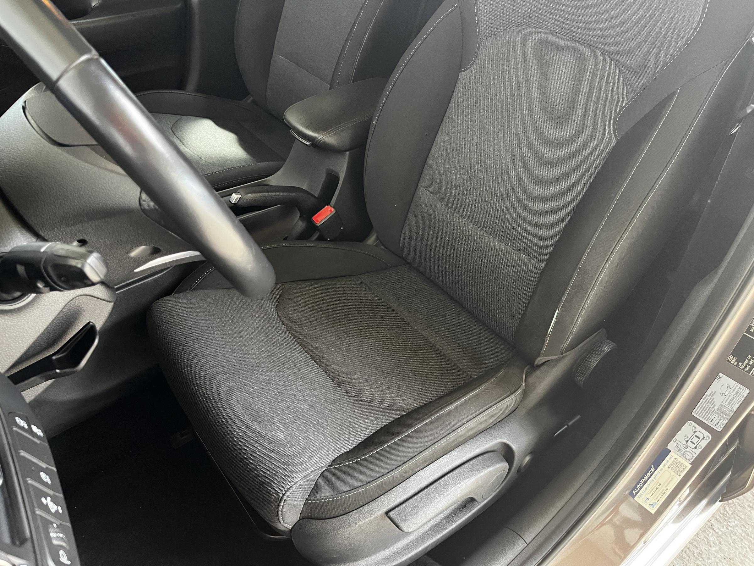 Hyundai i30, 2022 - pohled č. 9