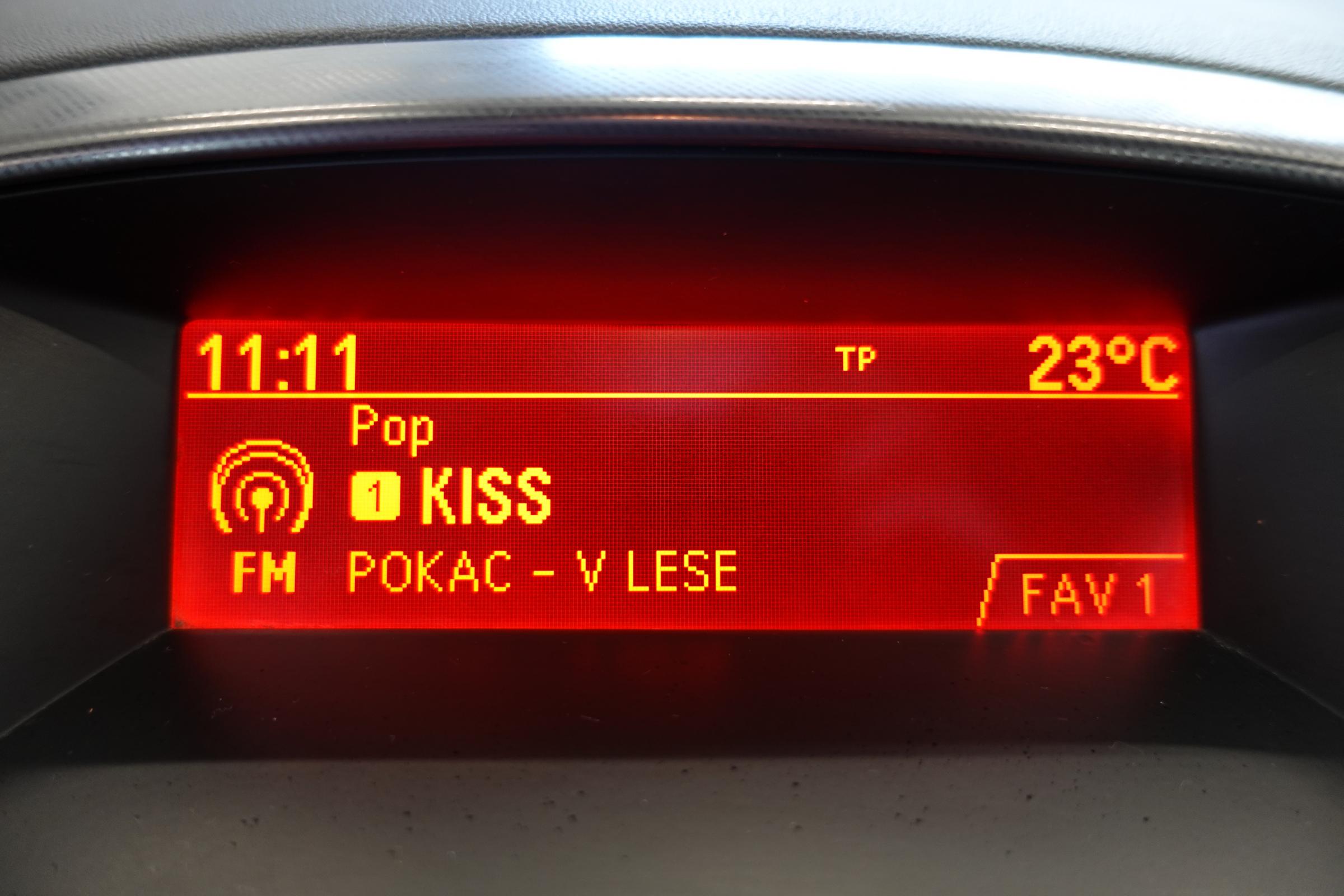 Opel Astra, 2011 - pohled č. 18