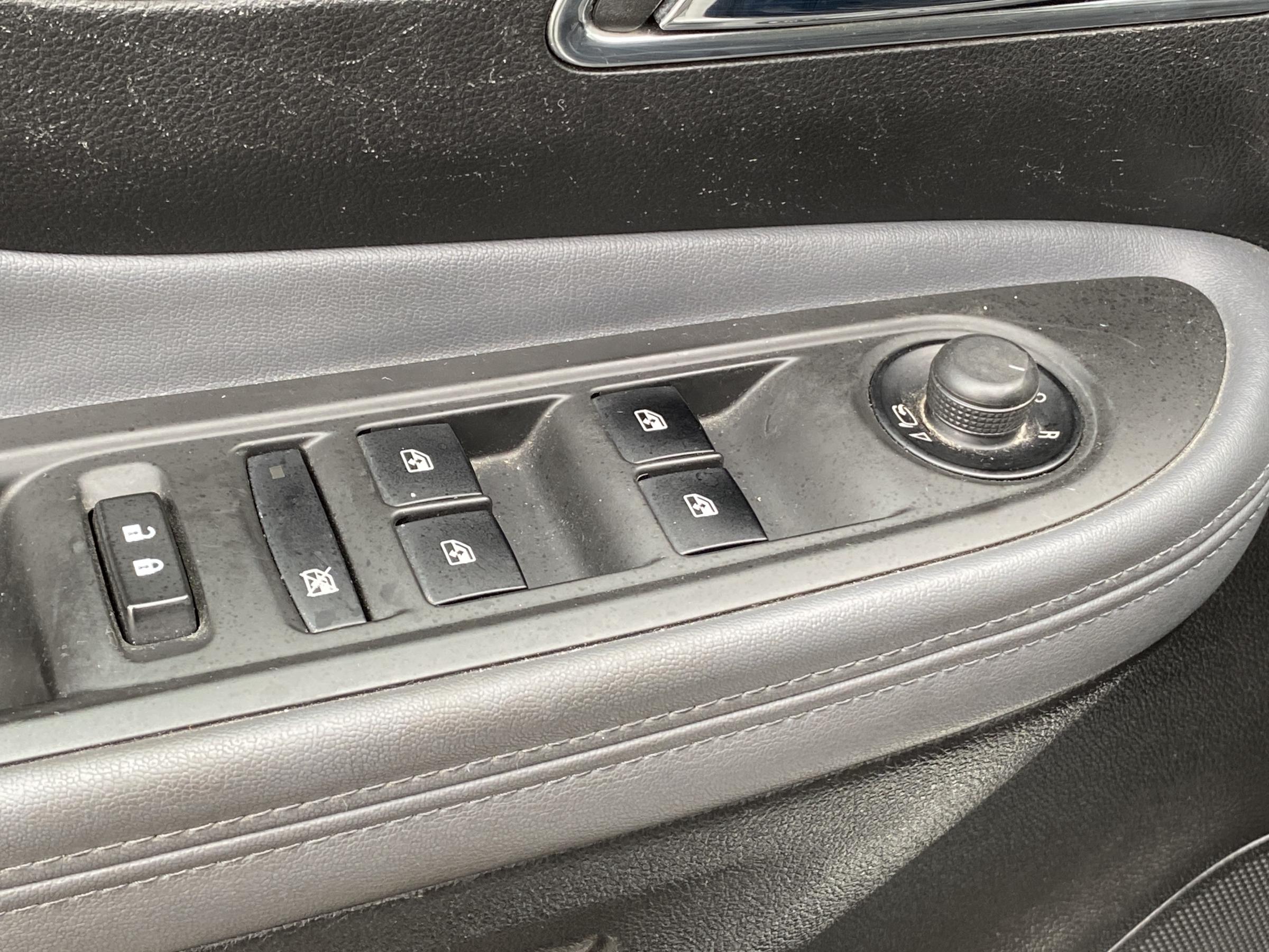 Opel Mokka, 2013 - pohled č. 12