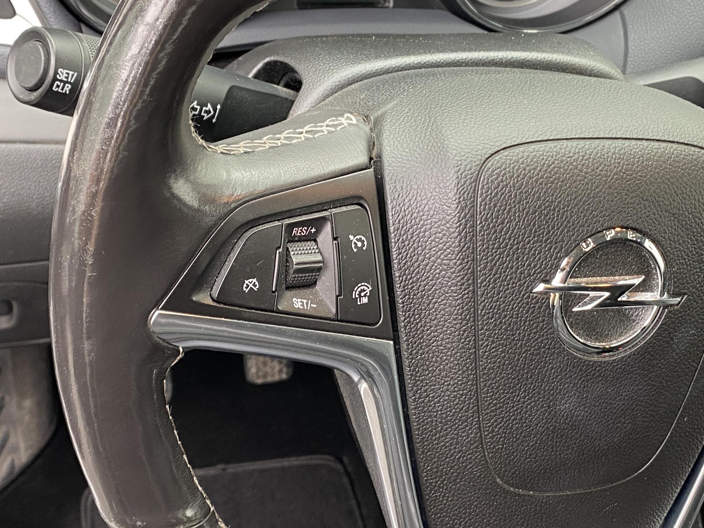 Opel Mokka, 2013 - pohled č. 14