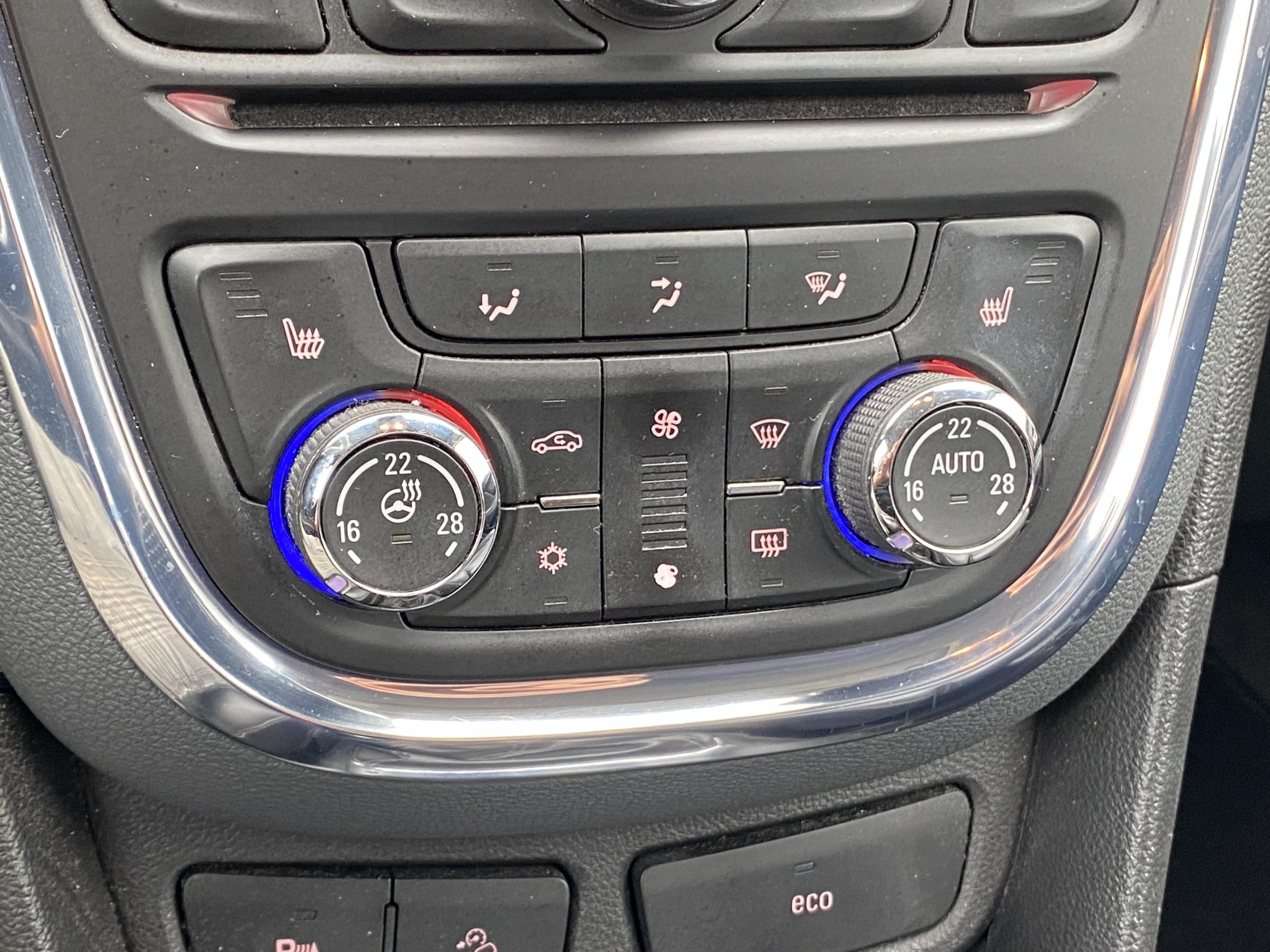 Opel Mokka, 2013 - pohled č. 15