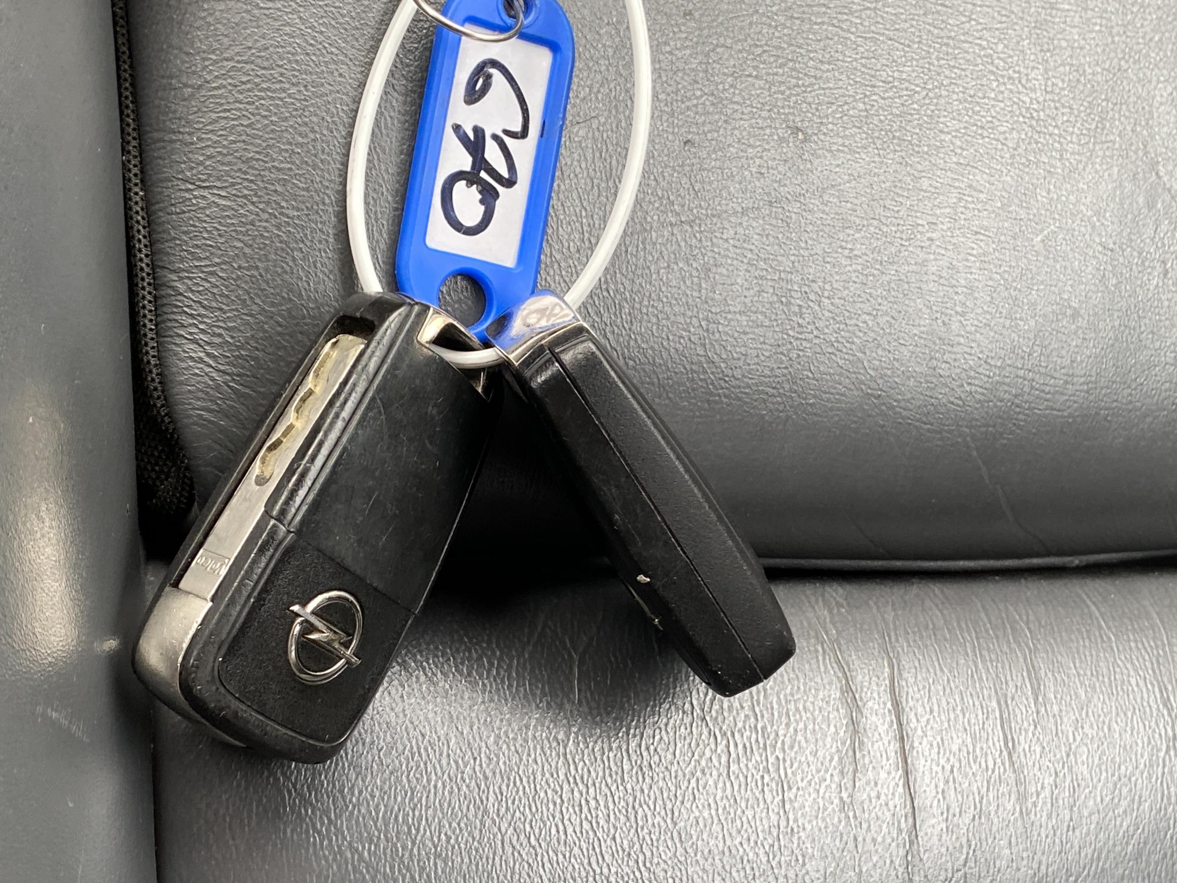 Opel Mokka, 2013 - pohled č. 19